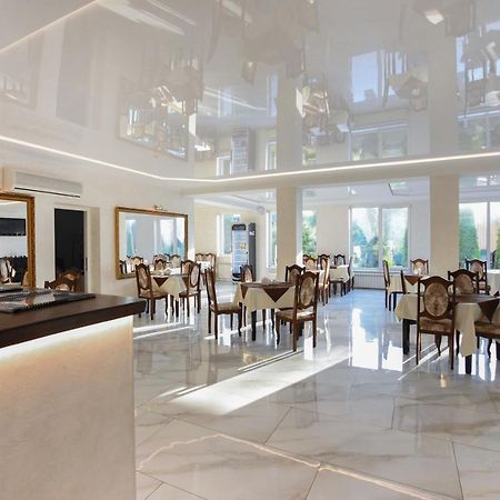 Hotel Continent بوليانا المظهر الخارجي الصورة