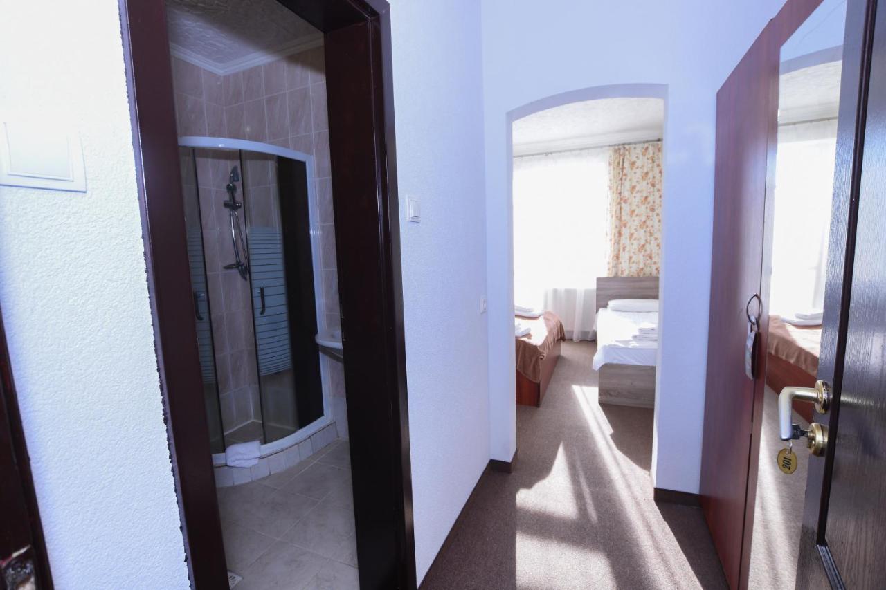 Hotel Continent بوليانا المظهر الخارجي الصورة