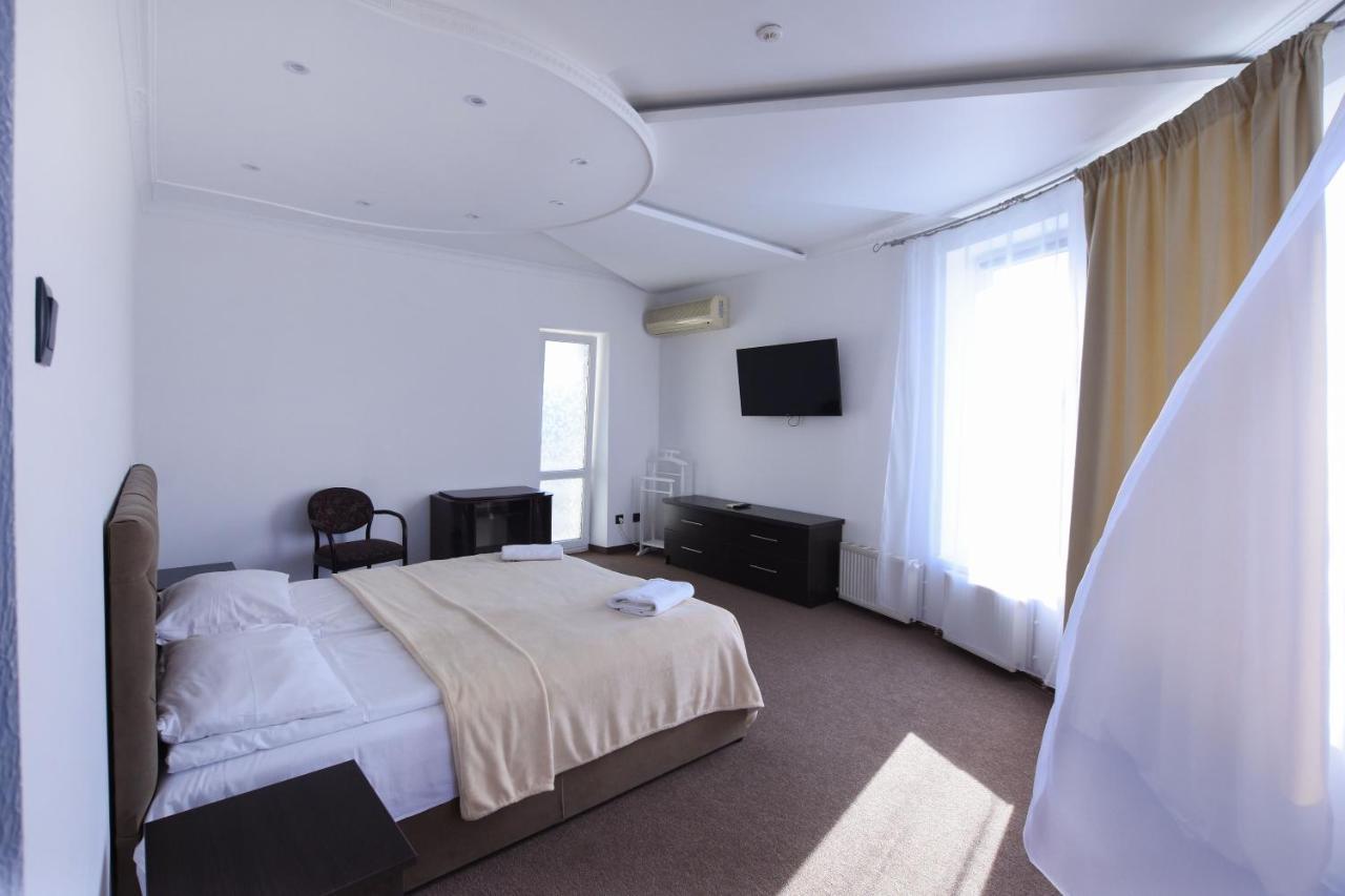 Hotel Continent بوليانا المظهر الخارجي الصورة